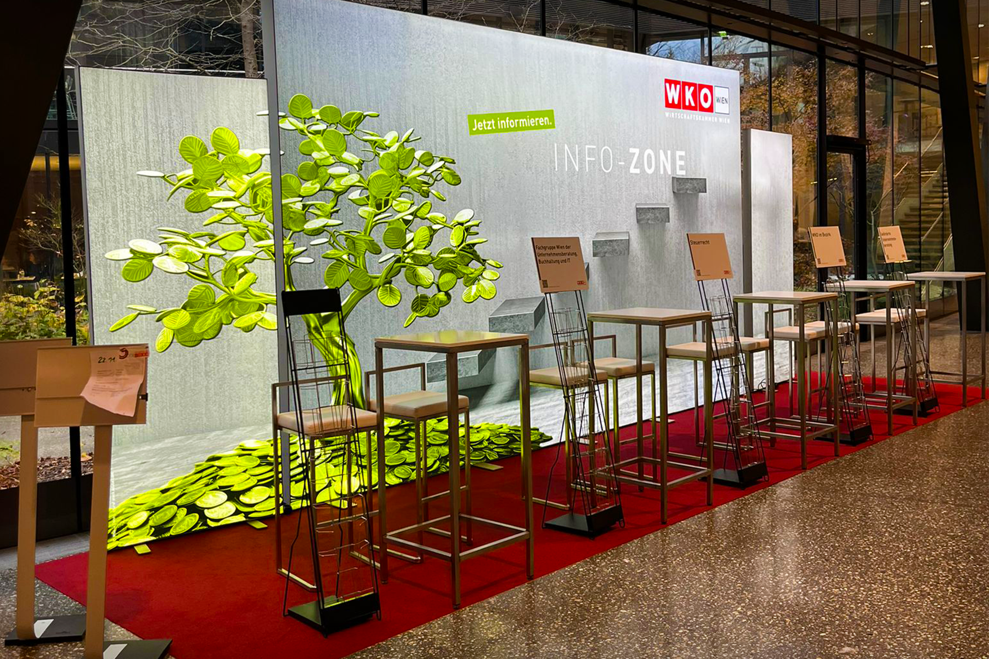 Werbe3 Infostand mit Leuchtrahmen